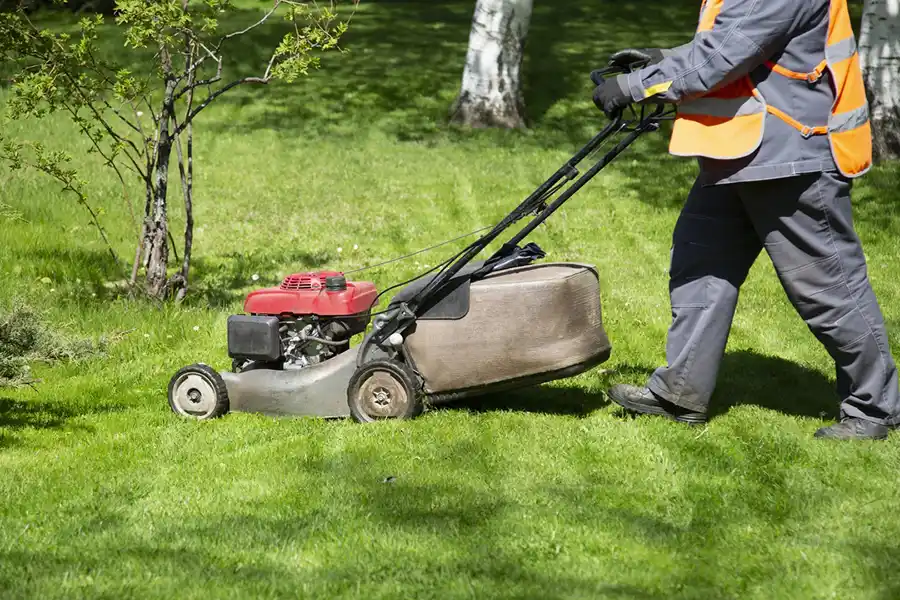 Reliable Lawn Mowing in Deltona, FL